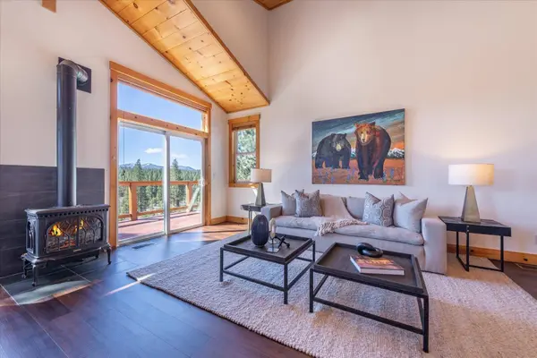 12041 Highland Avenue, Truckee, CA 96161-1718