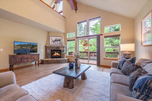 10364 Winter Creek Loop, Truckee, CA 96161-0000