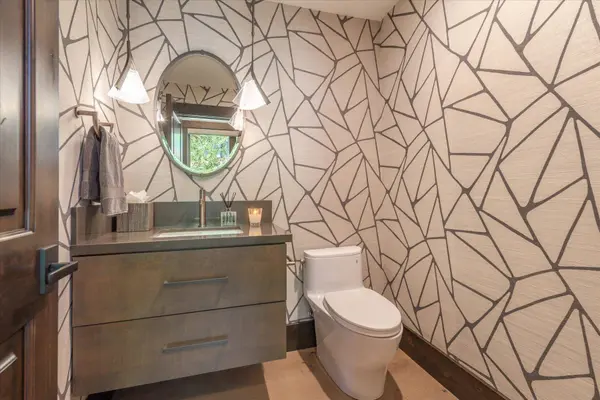 9101 Heartwood Drive, Truckee, CA 96161-0000