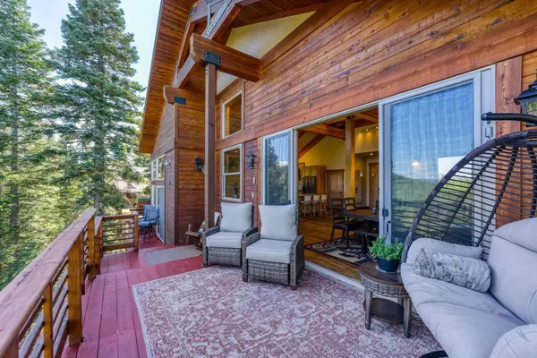 13141 Hillside Drive, Truckee, CA 96161-0000