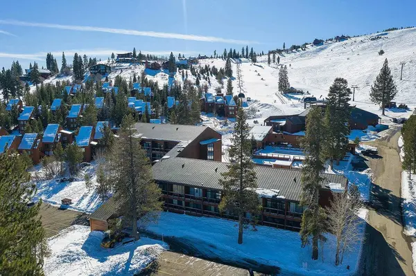 11591 Snowpeak Way, Truckee, CA 96161-0000