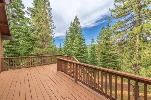 12721 Pinnacle Loop, Truckee, CA 96161-0000
