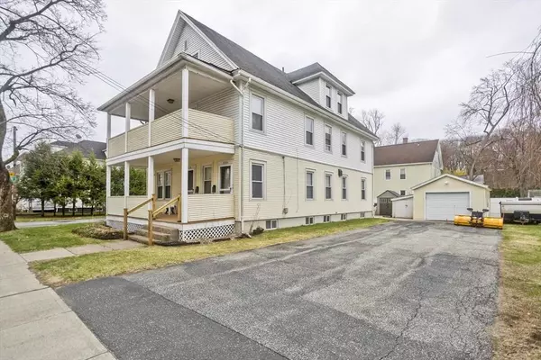 208-210 Walnut St, Agawam, MA 01001