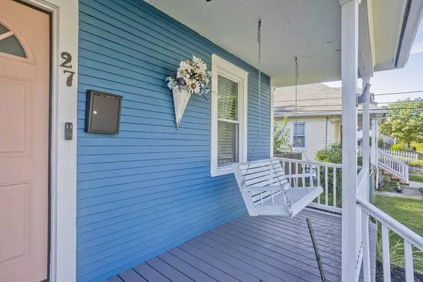 27 Goodwin St, Springfield, MA 01151