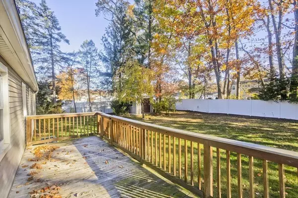 134 Mallard Cir, Agawam, MA 01001