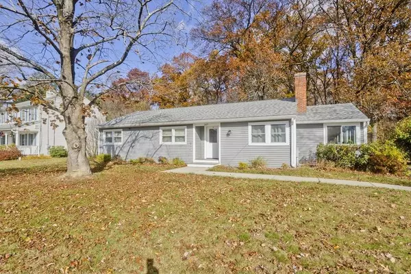 267 Rowley St, Agawam, MA 01001