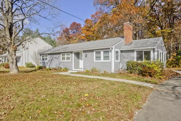 267 Rowley St, Agawam, MA 01001