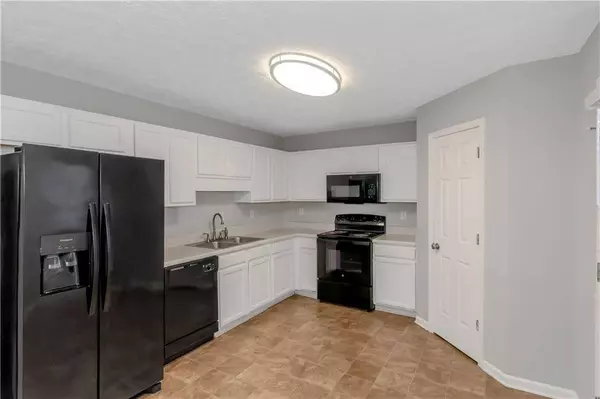 97 Spring Leaf DR, Dallas, GA 30157