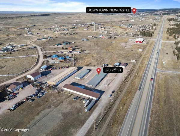 7 Foothills Dr, Newcastle, WY 82701