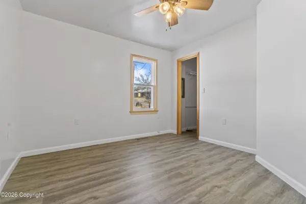 519 Pine St, Newcastle, WY 82701