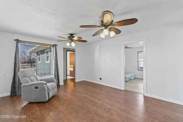 519 Pine St, Newcastle, WY 82701