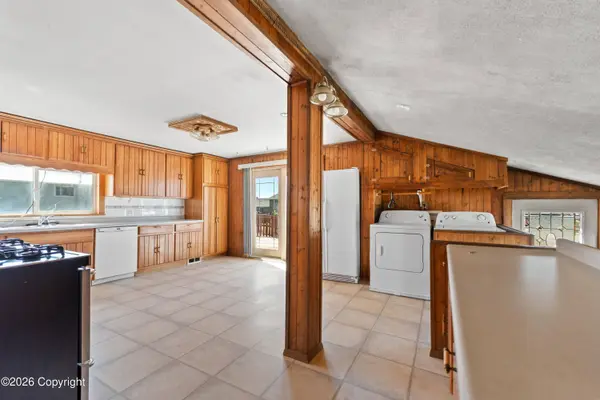 838 Wood, Newcastle, WY 82701