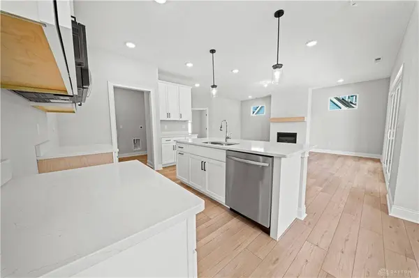 10015 Charlotte Court, Washington Twp, OH 45458