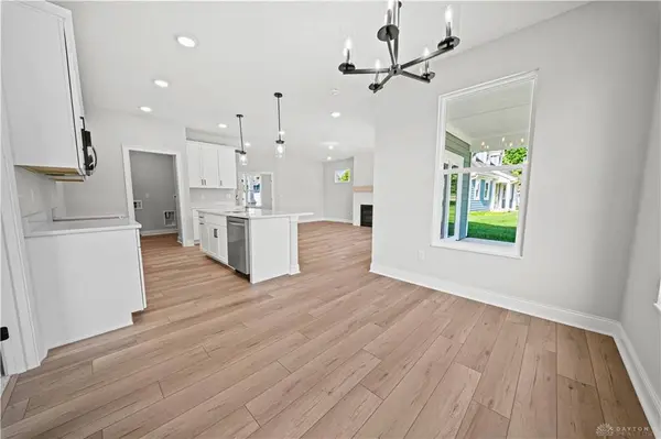 10015 Charlotte Court, Washington Twp, OH 45458
