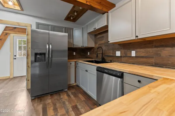 406 York, Newcastle, WY 82701