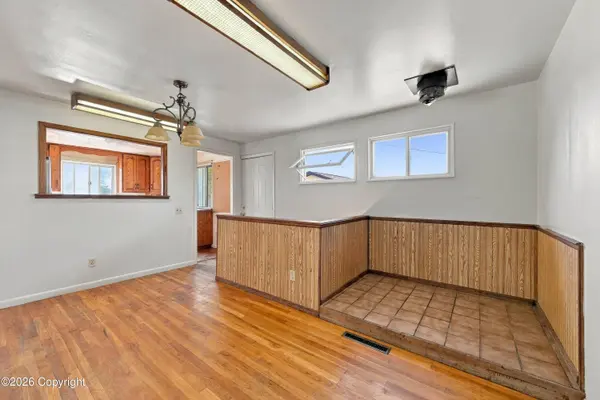 1530 Gray, Newcastle, WY 82701
