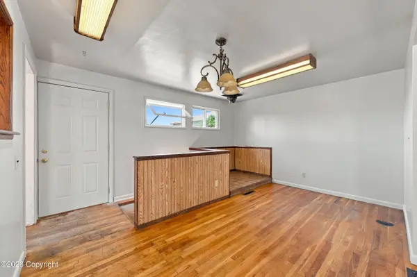 1530 Gray, Newcastle, WY 82701