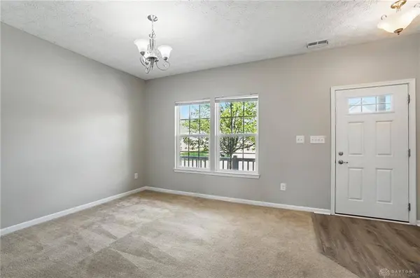 1298 Artesian Lane, Fairborn, OH 45324