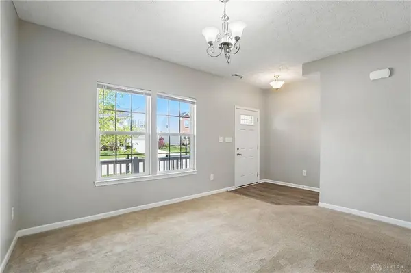 1298 Artesian Lane, Fairborn, OH 45324
