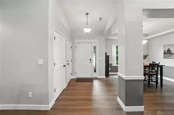 108 Settlers Trail, Englewood, OH 45322