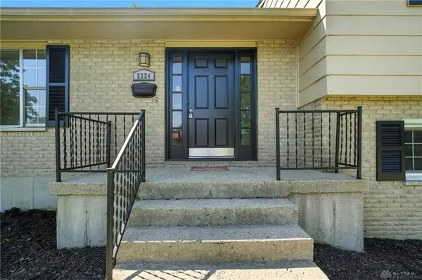 5224 Heatherton Drive, Dayton, OH 45426