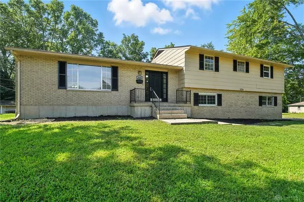 5224 Heatherton Drive, Dayton, OH 45426