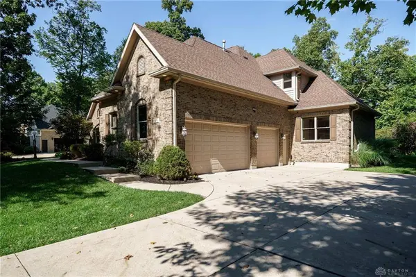 7876 Tall Trees Court, Springboro, OH 45066