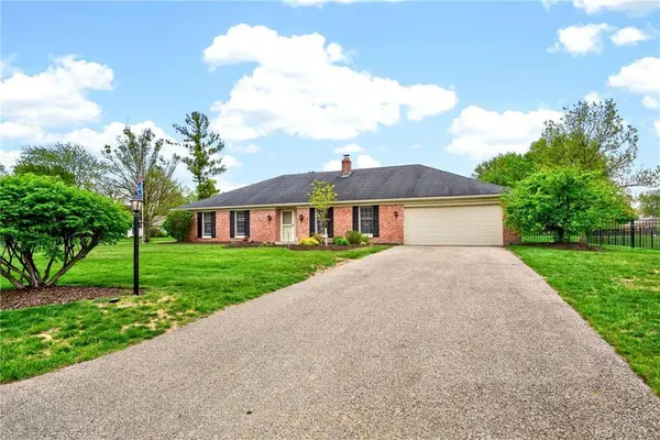 1524 Lindenhurst Drive, Centerville, OH 45459