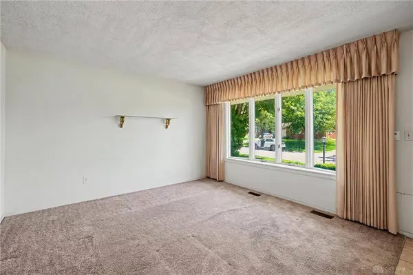 4619 College View Drive, Dayton, OH 45417