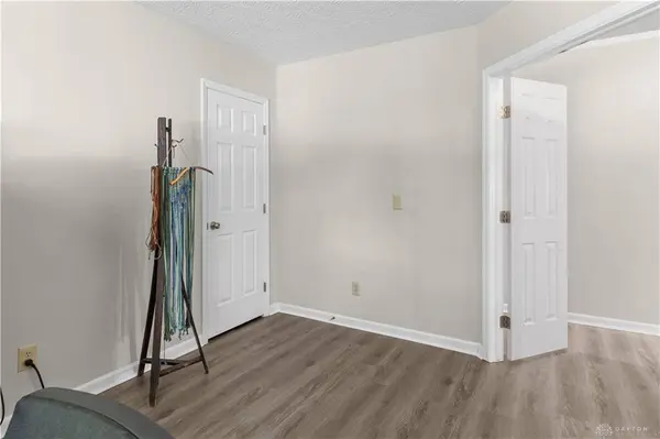 1461 Ashworth Court, Centerville, OH 45459