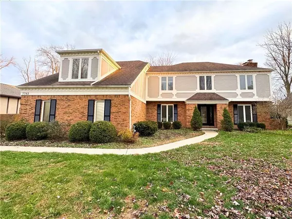 7742 N Winding Way, Tipp City, OH 45371