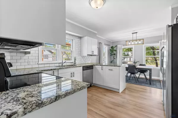 803 West St, Rapid City, SD 57701