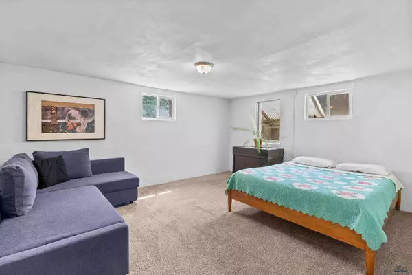 803 West St, Rapid City, SD 57701