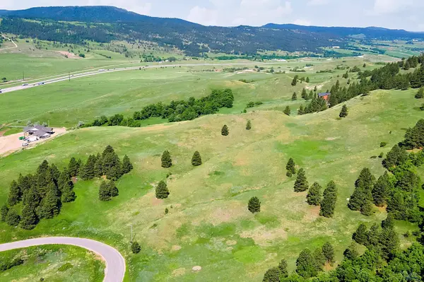 3949 Twisted Oak Rd, Sturgis, SD 57785