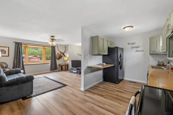8062 Blucksberg Dr, Sturgis, SD 57785