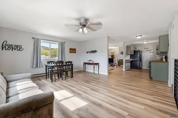 8062 Blucksberg Dr, Sturgis, SD 57785