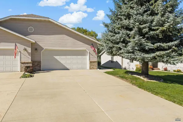 3701 Park Dr, Rapid City, SD 57702