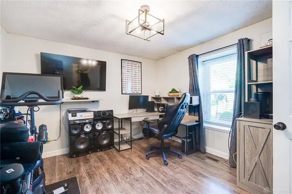 8948 Autumngate Lane, Dayton, OH 45424