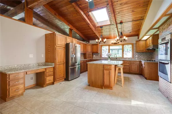 761 Dorchester Drive, Springfield, OH 45506