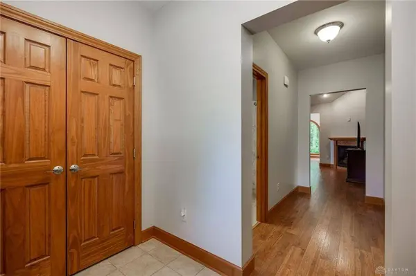 106 Rebecca Circle, Englewood, OH 45322