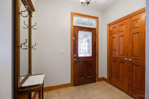 106 Rebecca Cir, Union, OH 45322