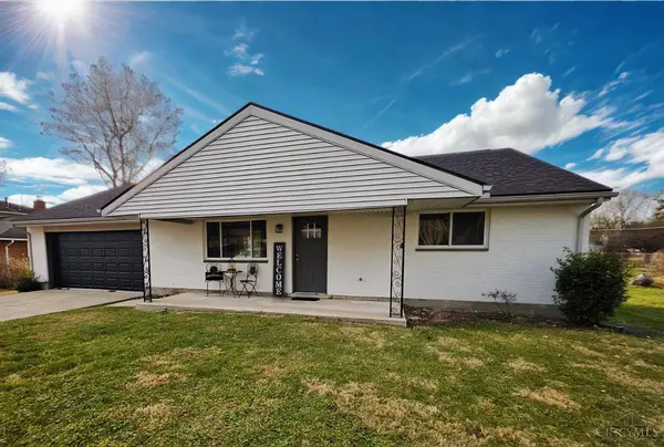 161 Ashbrook Rd, Clayton, OH 45415