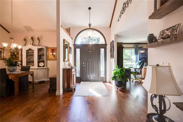 849 Wind Bluff Point, Springboro, OH 45066