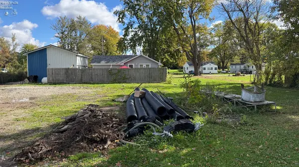2897 Cr 208, Fremont, OH 43420
