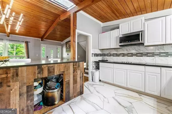 4882 Rock Haven DR SW, Lilburn, GA 30047