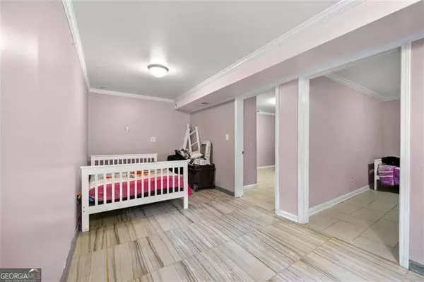 4882 Rock Haven DR SW, Lilburn, GA 30047