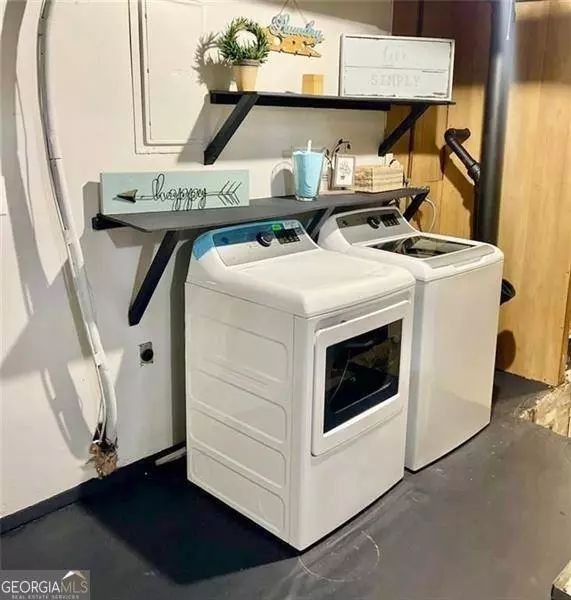 4882 Rock Haven DR SW, Lilburn, GA 30047