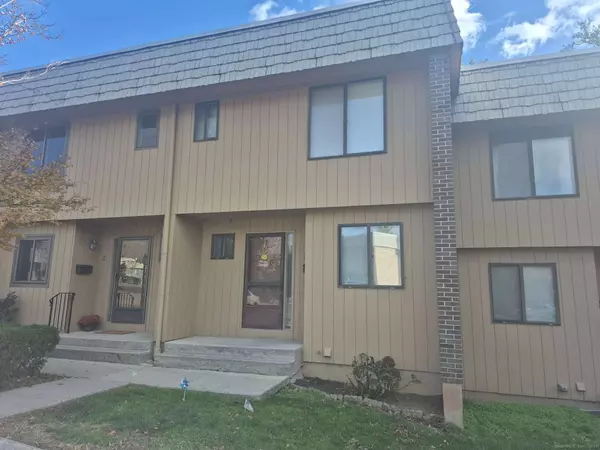 7 Willow Court #7, Cromwell, CT 06416