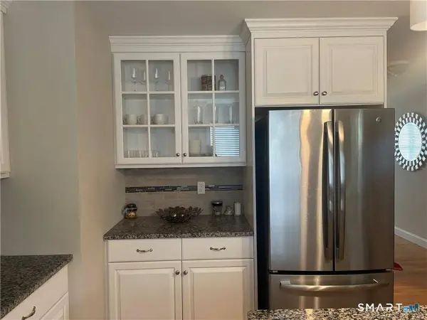 380 King Street #5, Bristol, CT 06010
