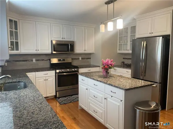 380 King Street #5, Bristol, CT 06010